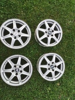 ALU disky 6,5J x15 ET38 rozteč: 5x114,3x67,1 Hyundai i20