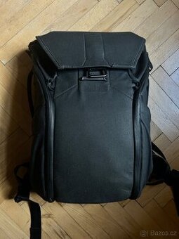 Everyday backpack peak design