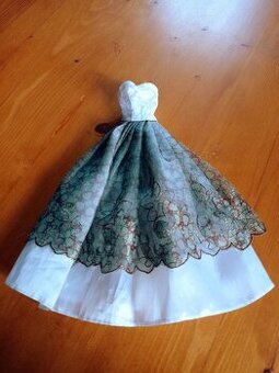 Šatičky pro panenku Barbie - 1