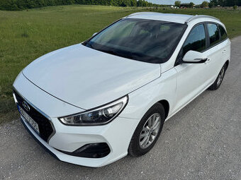 i30 1.6CRDi 85kW COMFORT KAMERA KOUPENO ČR ODPOČET DPH