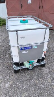IBC nádrž 600L