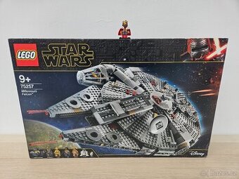 LEGO Star Wars 75257 Millennium Falcon