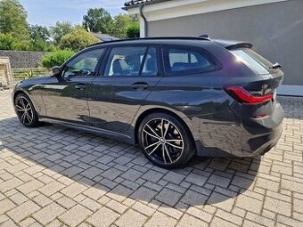 BMW M340i xDrive Touring – 388 koní, top výbava, stav jako n