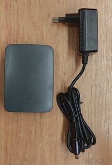 Raspberry Pi 3 Model B v1.2 - krabicka - zdroj - 8GB SD