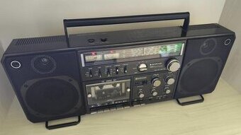 Dobrý den prodám radiomagnetofon Sanyo vše krásně funguje zd