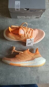 Adidas Ultraboost 22, 38