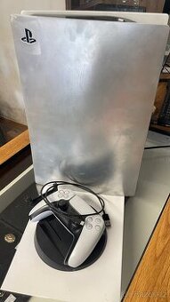 Sony Playstation 5 s mechanikou