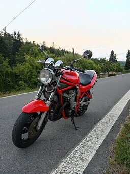 Suzuki bandit 600
