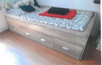 Jednolůžková postel s úložným prostorem