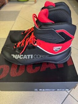 MOTO BOTY DUCATI CORZE