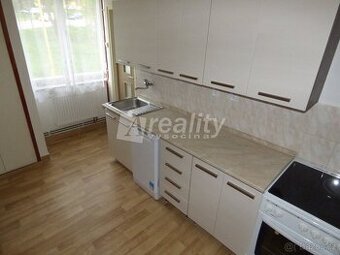 Pronájem bytu 2+1 s balkonem, Náměšť nad Oslavou - 1