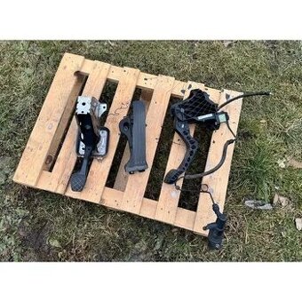 Pedály Škoda Octavia 2 facelift