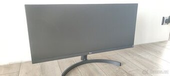Ultra širokoúhlý monitor 21:9 LG 29WL500 73cm