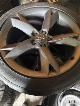 Audi speeiline R19 kola i s pneu