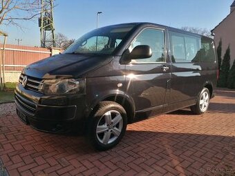 VOLKSWAGEN MULTIVAN T5 2.0TDI 103KW (CAAC) 221TKM 7 MÍST