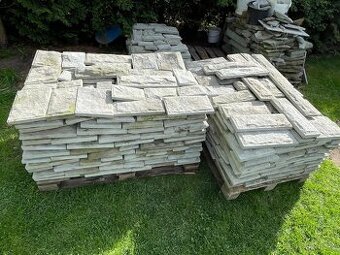 Obkladů z piskovce