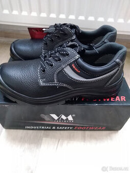 Nové kožené pracovní boty