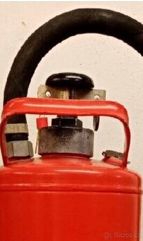 Hasící přístroj uzávěry