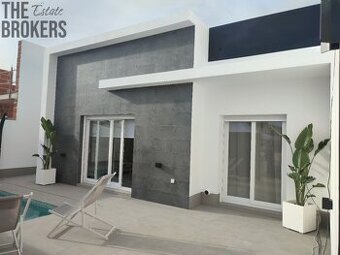 Vila v Residential Breathe III Balsicas