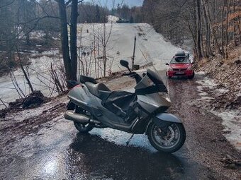 Prodám skútr Aprilia Atlantic 500