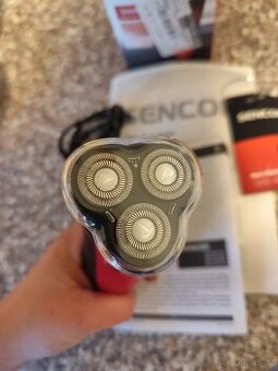 Pánský elektrický holicí strojek Sencor SMS 4013RD