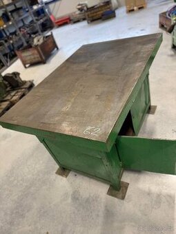 Litinová deska , svařovací - upínací - rovnací stůl -více ks