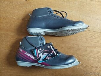 Nové boty SanGiorgio, velikost 43, vázání SNS