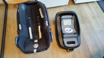 Maxi Cosi Cabriofix + základna Maxi Cosi FamilyFix