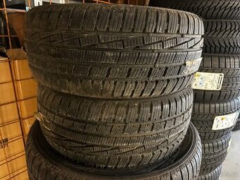 Goodyear Ultragrip Performance 215/45 R17 91V- cena 2 kusy