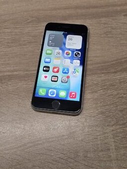 iPhone SE 2020 64GB (94% baterie)