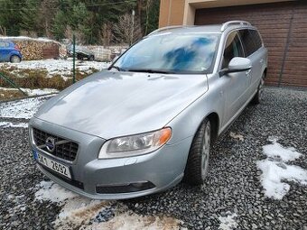 Prodám Volvo V70 D3 2,0D 120kw rok 2012 Ocean Race