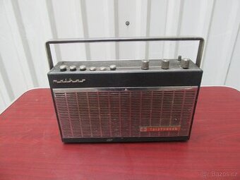 Nabízím retro radio Telefunken. Nefunkční. Nejde o novou věc