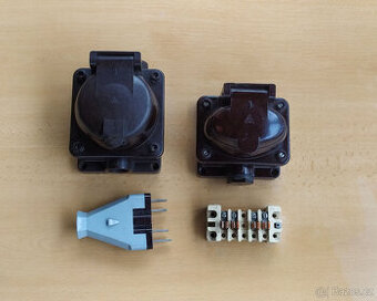 Třífázové zásuvky 380 V / 15 A / 16 A + zástrčka 16 A