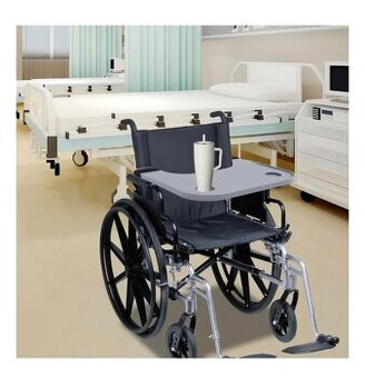 Stoleček na invalidní vozík