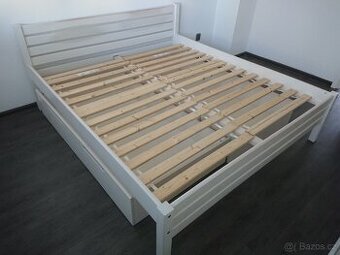 Manželská postel s úložnými boxy, bílá