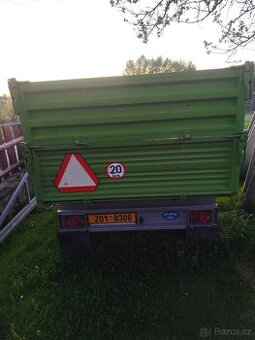 Vlek traktorový tří straně sklopný