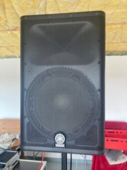 Prodám aktivní repro Yamaha dxr 15”