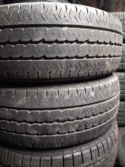 205/65R15C LETNÍ PNEU PIRELLI