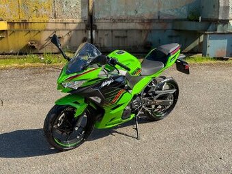 Kawasaki ninja 400