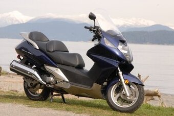 Honda Silverwing 400 2006, rozprodám po dílech