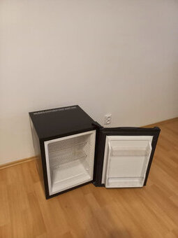 Termochladnička Guzzanti GZ 44