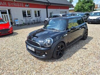 Mini Cooper S 1.6i 135KW odpočet DPH , Automat