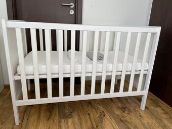 Dětská postýlka Sundvik + matrace Skönast a další