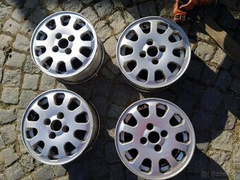 4x100 R13 škoda Felicia favorit