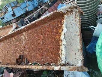 Traverza 50 cm délka 8m