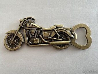 Otrvírák na pivo motocykl