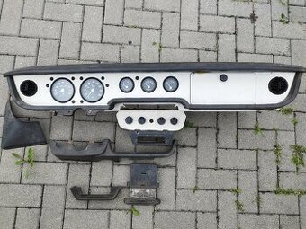 Škoda 110r palubní deska kompletní - 1