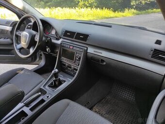 Audi A4 Avant Quattro S line
