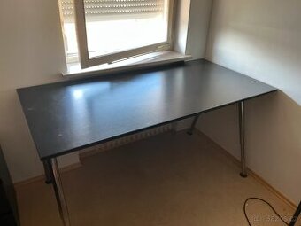 Prodám IKEA stůl s možností nastavení výšky stolu