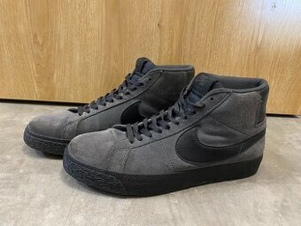Boty Nike SB Zoom Blazer Mid Anthrancite vel. 43